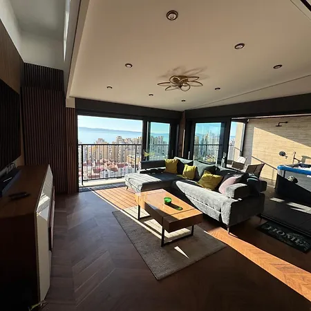 Magic View Luxury Penthouse With Jacuzzi And Sea View スプリト