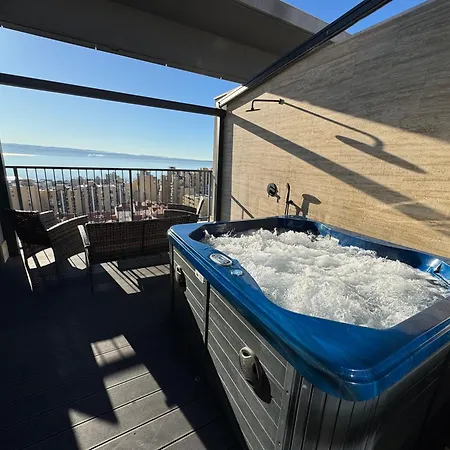 شقة Magic View Luxury Penthouse With Jacuzzi And Sea View