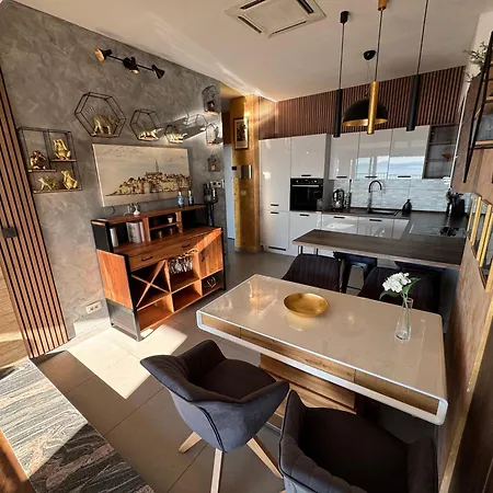 شقة Magic View Luxury Penthouse With Jacuzzi And Sea View
