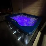 Magic View Luxury Penthouse With Jacuzzi And Sea View *
