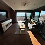 Apartamento Magic View Luxury Penthouse With Jacuzzi And Sea View