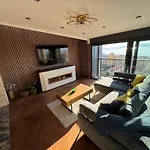 Magic View Luxury Penthouse With Jacuzzi And Sea View