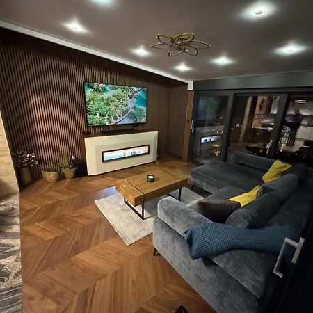 Magic View Luxury Penthouse With Jacuzzi And Sea View *