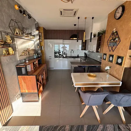 Magic View Luxury Penthouse With Jacuzzi And Sea View 스플리트