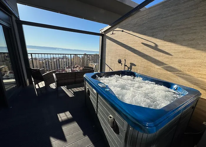 Apartment Magic View Luxury Penthouse With Jacuzzi And Sea View