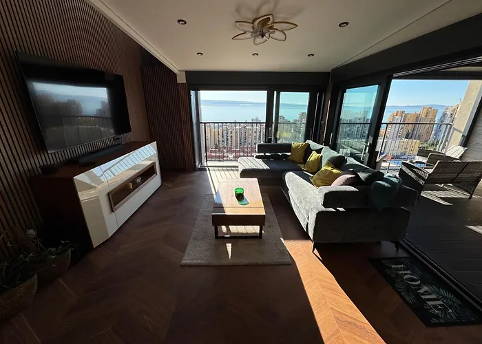 Apartment Magic View Luxury Penthouse With Jacuzzi And Sea View