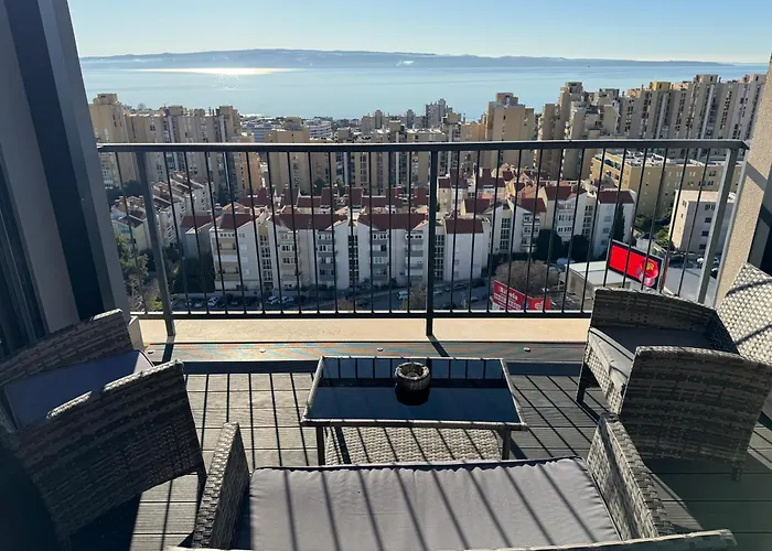 Magic View Luxury Penthouse With Jacuzzi And Sea View Apartment *