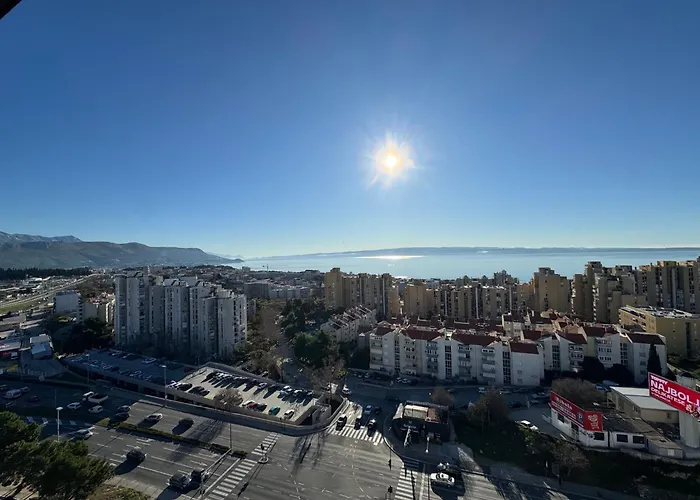 Magic View Luxury Penthouse With Jacuzzi And Sea View Apartment Split