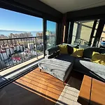 Magic View Luxury Penthouse With Jacuzzi And Sea View سبليت