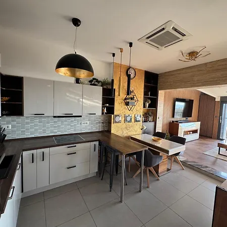 Magic View Luxury Penthouse With Jacuzzi And Sea View * سبليت